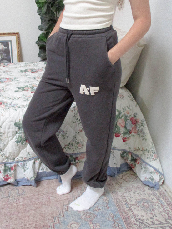 Load image into Gallery viewer, Women&amp;#39;s Grey Sweatpants 
